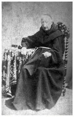 Padre Maurizio Malvestiti in un'immagine che lo ritrae in tarda età.
