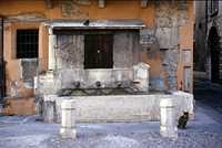 Fontana in piazza Labus